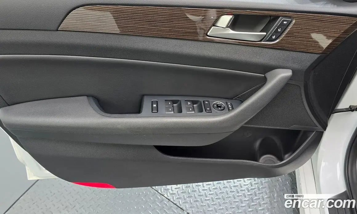 Hyundai Sonata 2019 2.0 автомат (гидро), фото 14 Hyundai Sonata 2019 2.0 автомат (гидро), фото 14