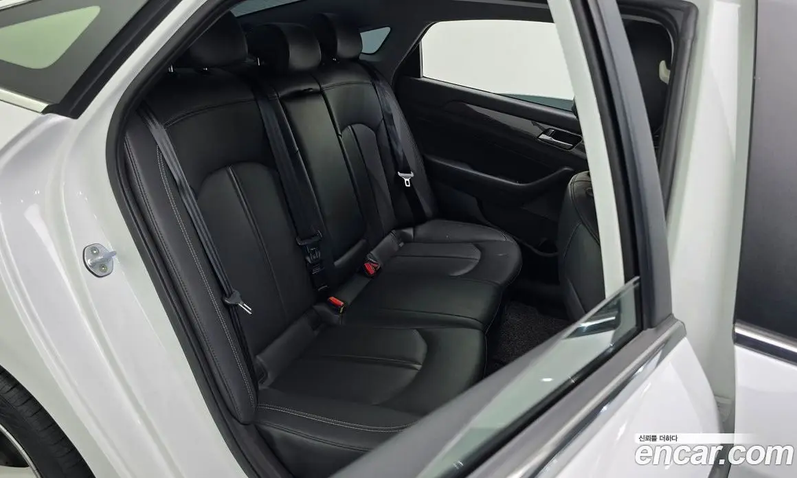 Hyundai Sonata 2019 2.0 автомат (гидро), фото 16 Hyundai Sonata 2019 2.0 автомат (гидро), фото 16
