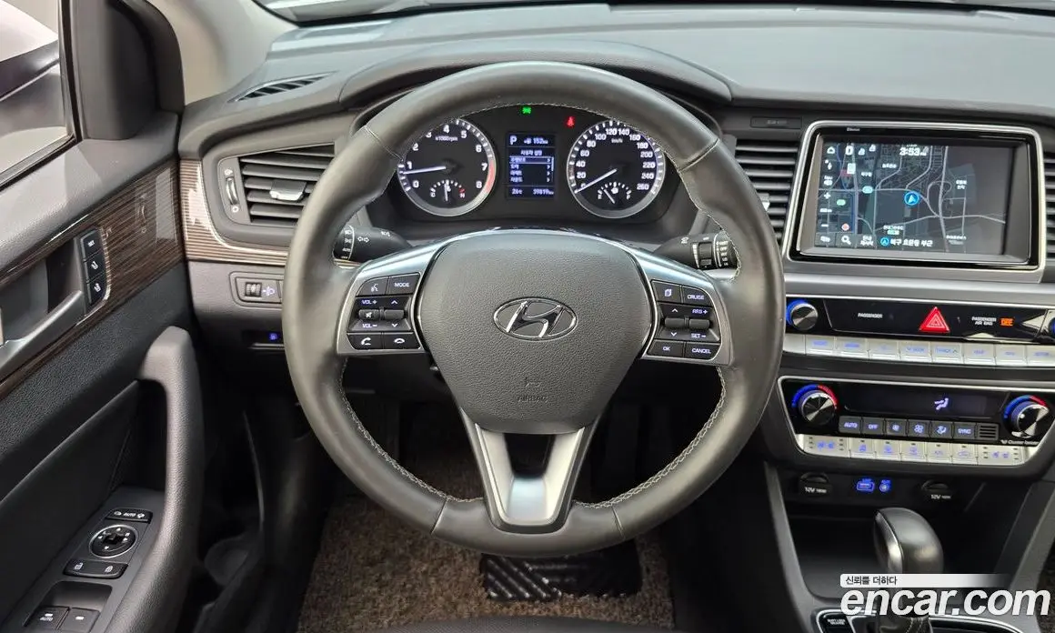 Hyundai Sonata 2019 2.0 автомат (гидро), фото 19 Hyundai Sonata 2019 2.0 автомат (гидро), фото 19