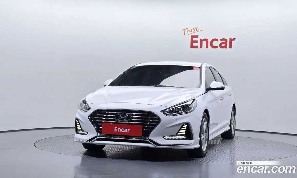 Hyundai Sonata 2019 2.0 автомат (гидро), фото 3 Hyundai Sonata 2019 2.0 автомат (гидро), фото 3