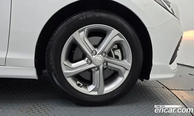 Hyundai Sonata 2019 2.0 автомат (гидро), миниатюра 7 Hyundai Sonata 2019 2.0 автомат (гидро), миниатюра 7