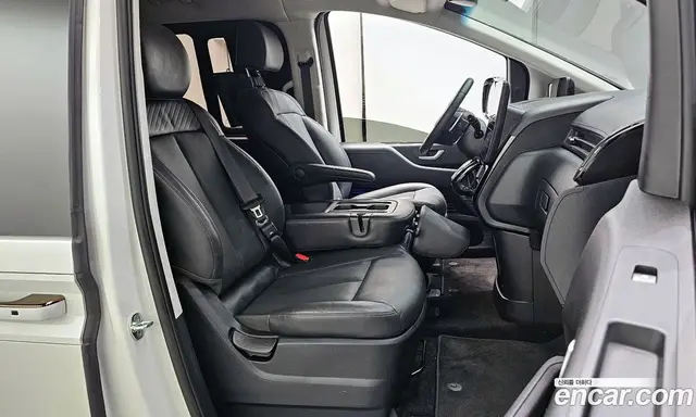 Hyundai Staria 2022 2.2 автомат (гидро), миниатюра 10 Hyundai Staria 2022 2.2 автомат (гидро), миниатюра 10