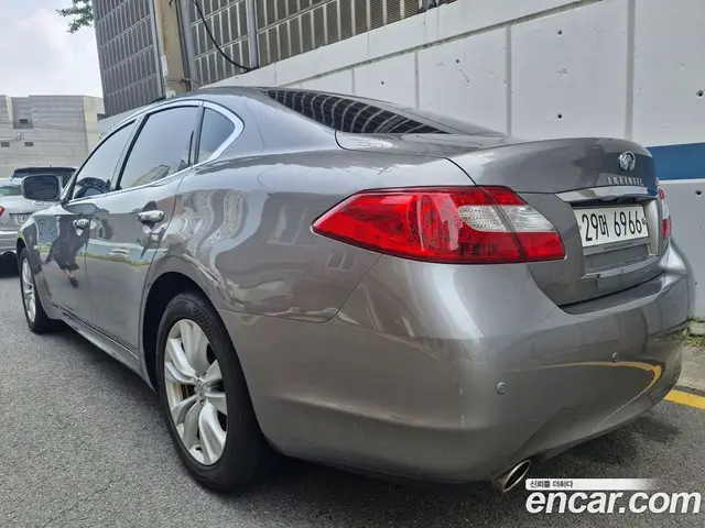 Infiniti M 2011 3.7 автомат (гидро), миниатюра 4 Infiniti M 2011 3.7 автомат (гидро), миниатюра 4