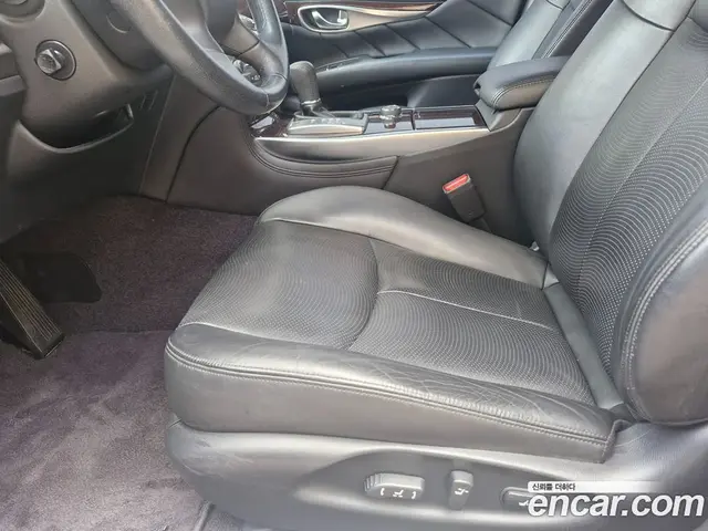 Infiniti M 2011 3.7 автомат (гидро), миниатюра 8 Infiniti M 2011 3.7 автомат (гидро), миниатюра 8