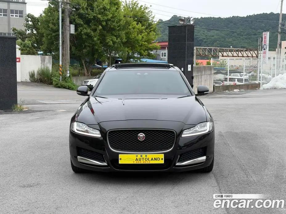 Jaguar XF 2019 2.0 автомат (гидро), фото 3 Jaguar XF 2019 2.0 автомат (гидро), фото 3