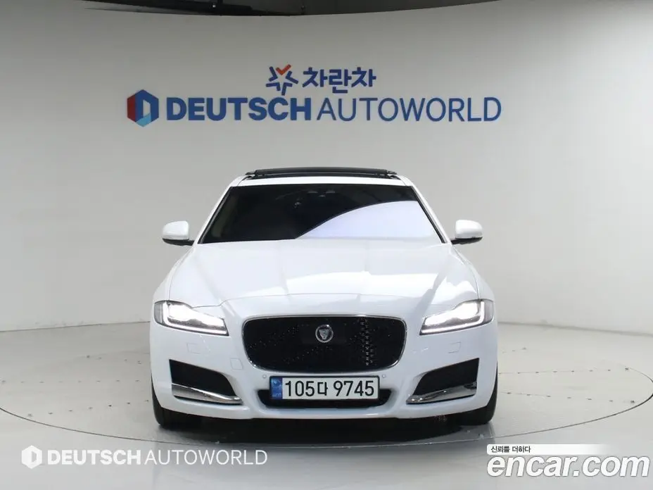 Jaguar XF 2020 2.0 автомат (гидро), фото 3 Jaguar XF 2020 2.0 автомат (гидро), фото 3