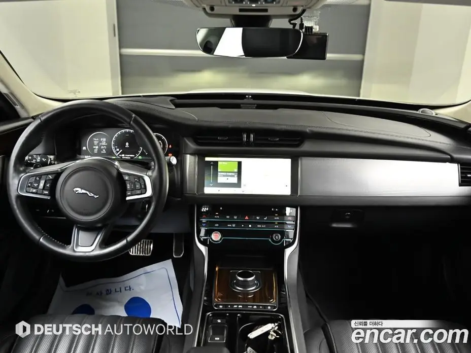 Jaguar XF 2020 2.0 автомат (гидро), фото 7 Jaguar XF 2020 2.0 автомат (гидро), фото 7