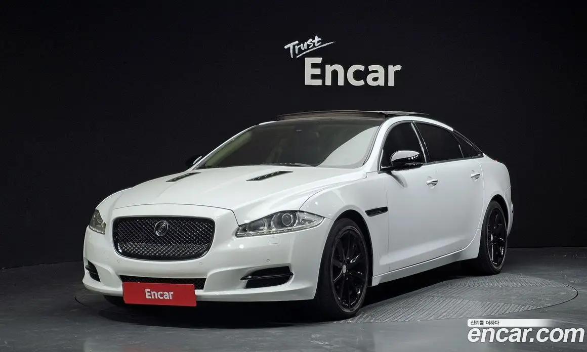 Jaguar XJ 2011 3.0 автомат (гидро), фото 1 Jaguar XJ 2011 3.0 автомат (гидро), фото 1