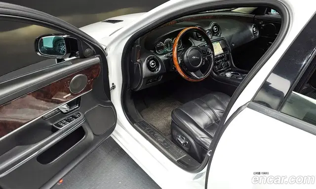 Jaguar XJ 2011 3.0 автомат (гидро), миниатюра 11 Jaguar XJ 2011 3.0 автомат (гидро), миниатюра 11