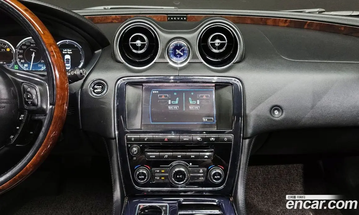 Jaguar XJ 2011 3.0 автомат (гидро), фото 15 Jaguar XJ 2011 3.0 автомат (гидро), фото 15