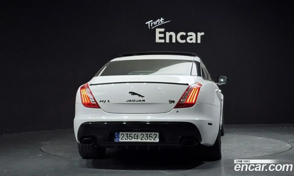 Jaguar XJ 2011 3.0 автомат (гидро), фото 4 Jaguar XJ 2011 3.0 автомат (гидро), фото 4