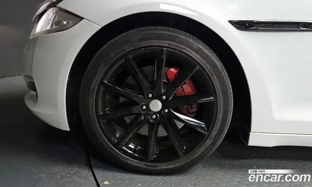 Jaguar XJ 2011 3.0 автомат (гидро), миниатюра 5 Jaguar XJ 2011 3.0 автомат (гидро), миниатюра 5