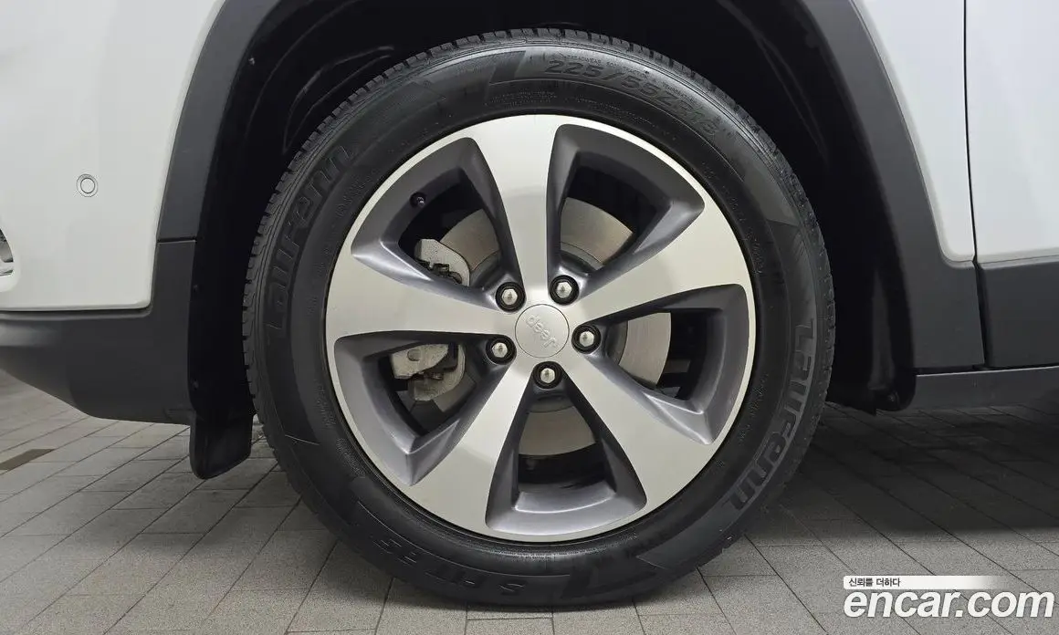 Jeep Cherokee 2021 2.4 автомат (гидро), фото 5 Jeep Cherokee 2021 2.4 автомат (гидро), фото 5