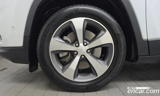 Jeep Cherokee 2021 2.4 автомат (гидро), миниатюра 5 Jeep Cherokee 2021 2.4 автомат (гидро), миниатюра 5