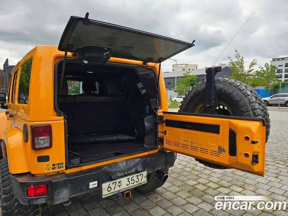 Jeep Wrangler 2012 2.8 автомат (гидро), фото 8 Jeep Wrangler 2012 2.8 автомат (гидро), фото 8