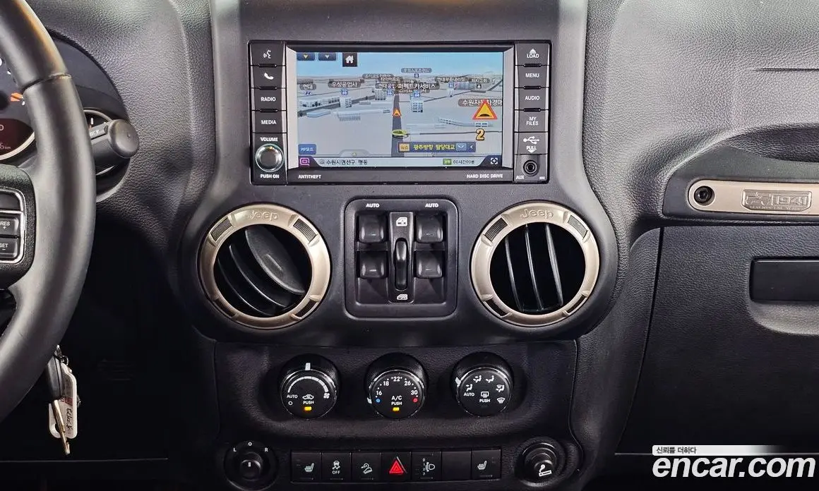 Jeep Wrangler 2016 3.6 автомат (гидро), фото 14 Jeep Wrangler 2016 3.6 автомат (гидро), фото 14