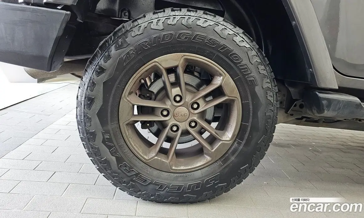 Jeep Wrangler 2016 3.6 автомат (гидро), фото 5 Jeep Wrangler 2016 3.6 автомат (гидро), фото 5