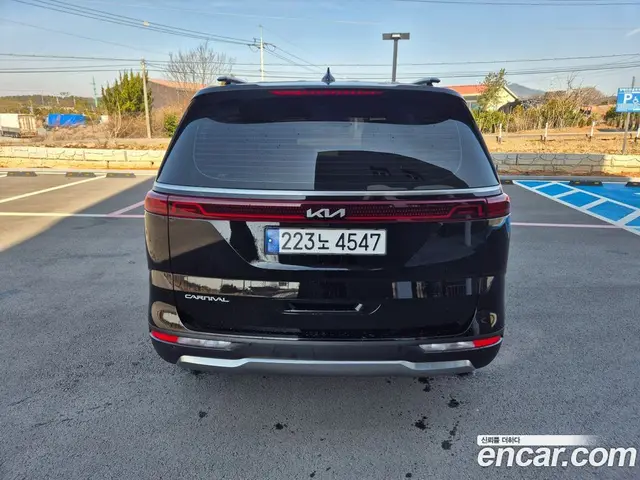 Kia Carnival 2023 3.5 автомат (гидро), миниатюра 2 Kia Carnival 2023 3.5 автомат (гидро), миниатюра 2