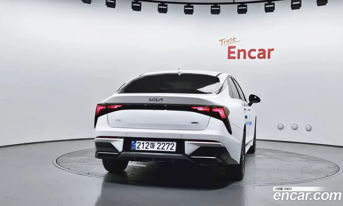 Kia K5 (Optima) 2024 2.0 автомат (гидро), фото 4 Kia K5 (Optima) 2024 2.0 автомат (гидро), фото 4