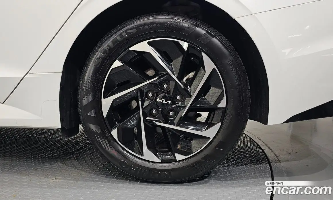 Kia K5 (Optima) 2024 2.0 автомат (гидро), фото 7 Kia K5 (Optima) 2024 2.0 автомат (гидро), фото 7