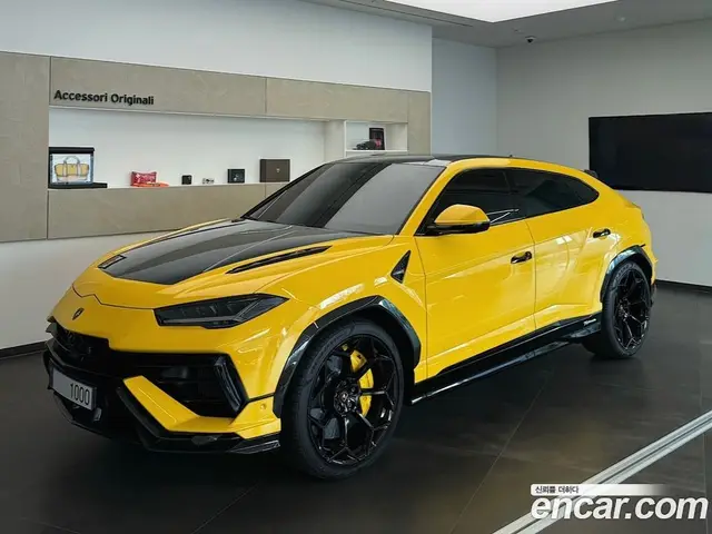 Lamborghini Urus, 2024, 9 800 км
