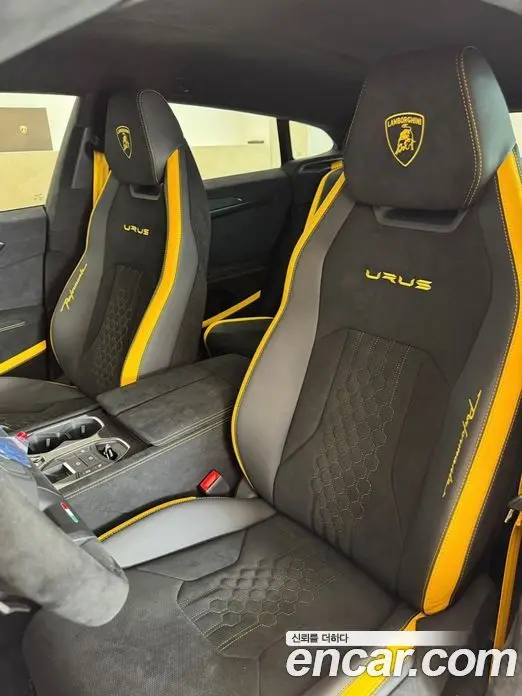Lamborghini Urus 2024 4.0 автомат (гидро), фото 8 Lamborghini Urus 2024 4.0 автомат (гидро), фото 8