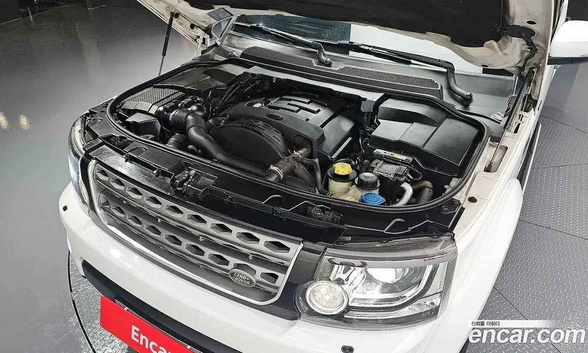 Land Rover Discovery 2016 3.0 автомат (гидро), фото 6
