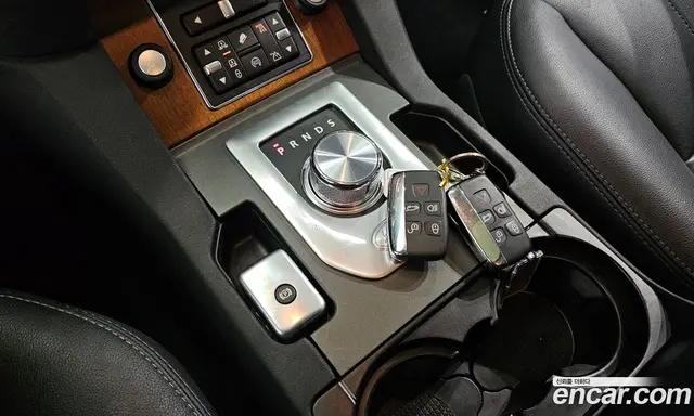 Land Rover Discovery 2016 3.0 автомат (гидро), миниатюра 9