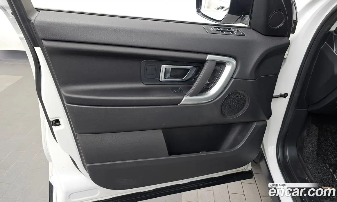Land Rover Discovery Sport 2018 2.0 автомат (гидро), фото 14 Land Rover Discovery Sport 2018 2.0 автомат (гидро), фото 14