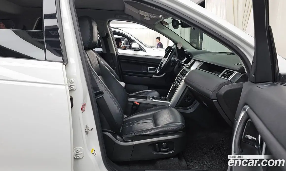 Land Rover Discovery Sport 2018 2.0 автомат (гидро), фото 17 Land Rover Discovery Sport 2018 2.0 автомат (гидро), фото 17