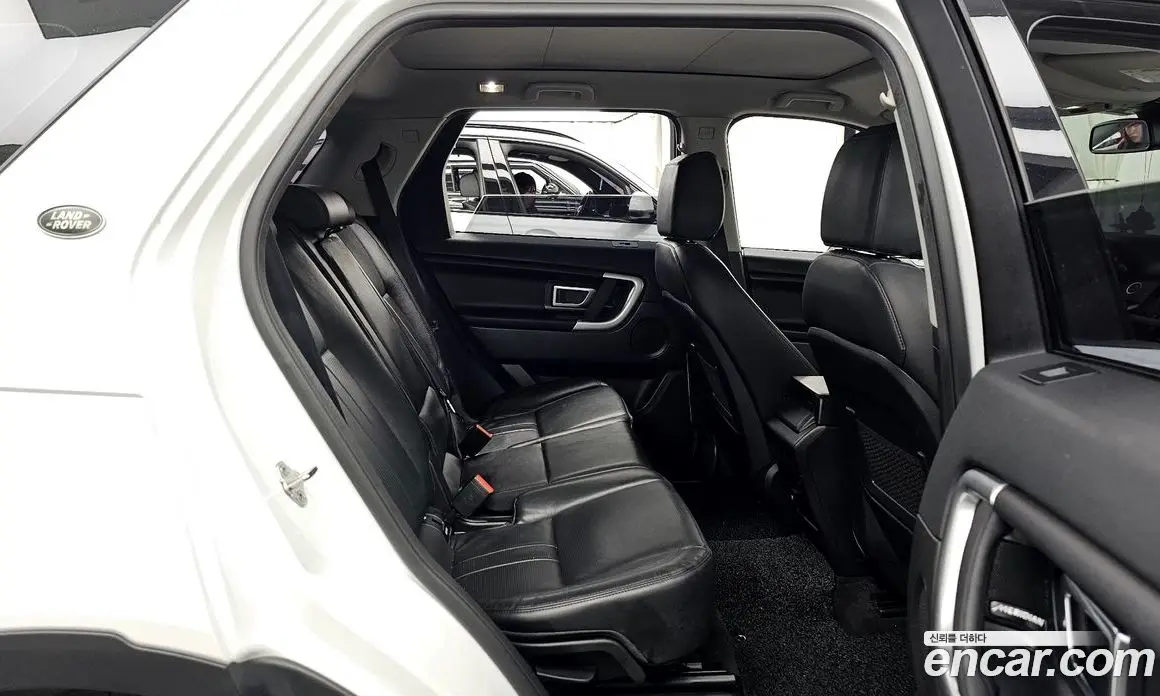Land Rover Discovery Sport 2018 2.0 автомат (гидро), фото 18 Land Rover Discovery Sport 2018 2.0 автомат (гидро), фото 18