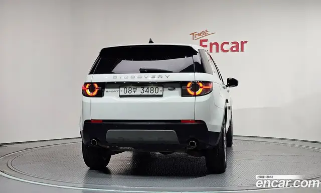 Land Rover Discovery Sport 2018 2.0 автомат (гидро), миниатюра 4 Land Rover Discovery Sport 2018 2.0 автомат (гидро), миниатюра 4
