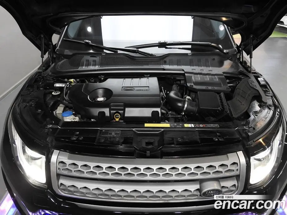 Land Rover Range Rover Evoque 2017 2.0 автомат (гидро), фото 6 Land Rover Range Rover Evoque 2017 2.0 автомат (гидро), фото 6