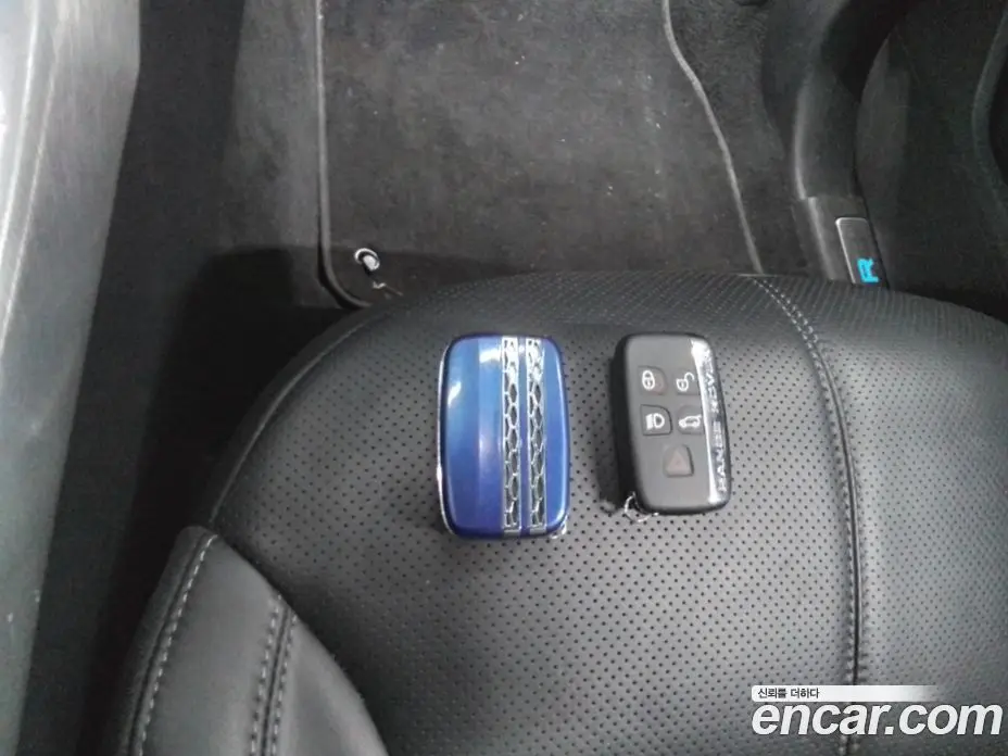 Land Rover Range Rover Evoque 2018 2.0 автомат (гидро), фото 13 Land Rover Range Rover Evoque 2018 2.0 автомат (гидро), фото 13
