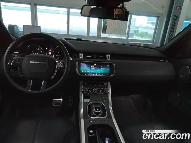 Land Rover Range Rover Evoque 2018 2.0 автомат (гидро), миниатюра 7 Land Rover Range Rover Evoque 2018 2.0 автомат (гидро), миниатюра 7