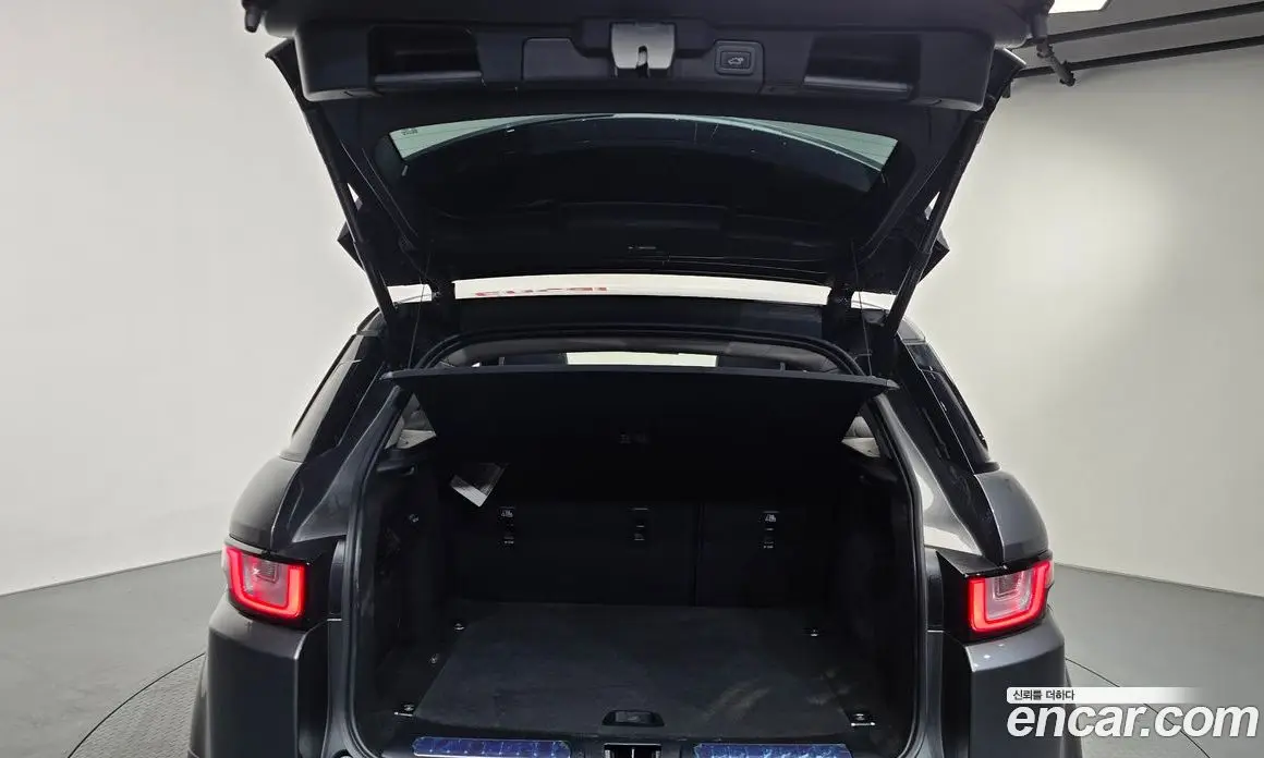 Land Rover Range Rover Evoque 2019 2.0 автомат (гидро), фото 19