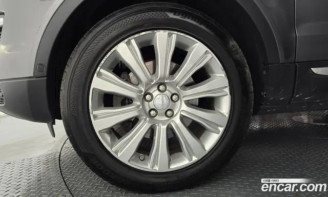 Land Rover Range Rover Evoque 2019 2.0 автомат (гидро), миниатюра 5