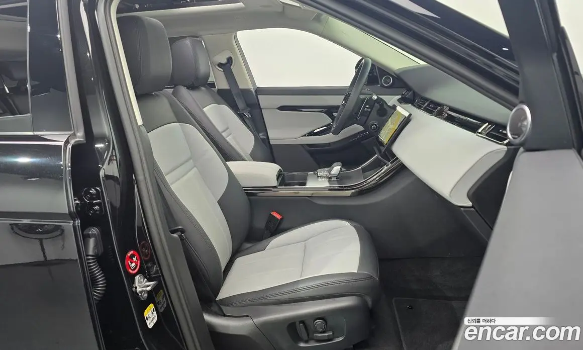 Land Rover Range Rover Evoque 2025 2.0 автомат (гидро), фото 11