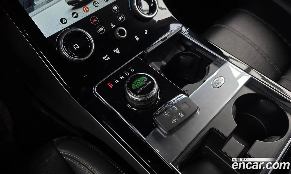 Land Rover Range Rover Velar 2018 2.0 автомат (гидро), фото 11