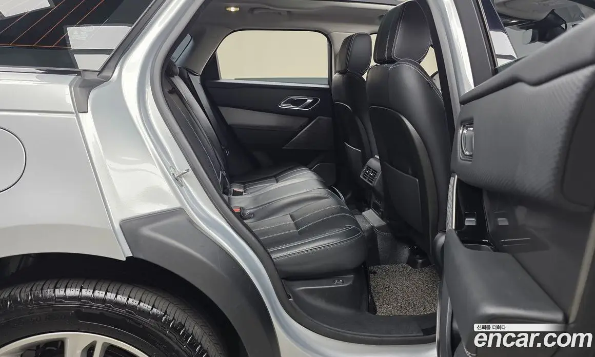Land Rover Range Rover Velar 2018 2.0 автомат (гидро), фото 16