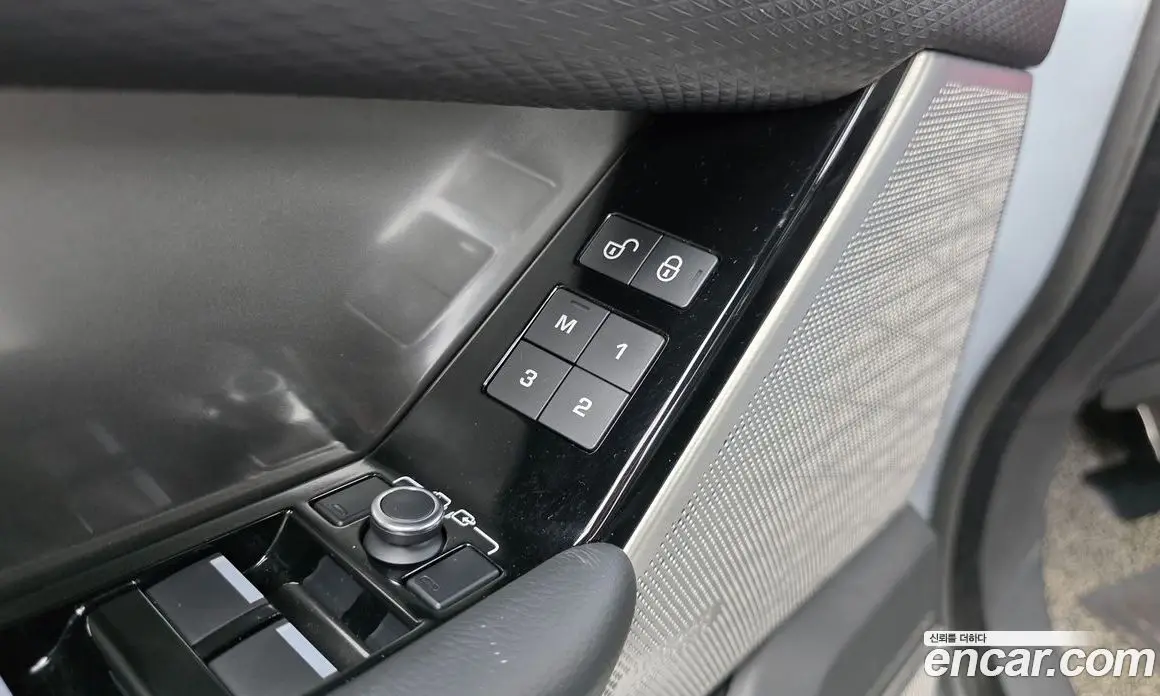 Land Rover Range Rover Velar 2018 2.0 автомат (гидро), фото 28