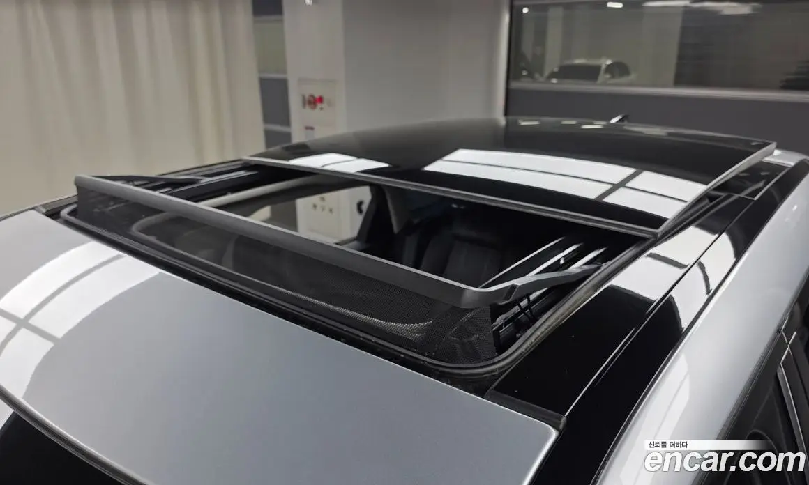 Land Rover Range Rover Velar 2018 2.0 автомат (гидро), фото 29