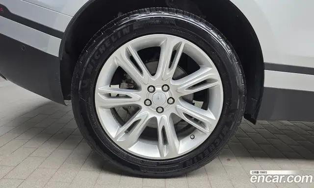 Land Rover Range Rover Velar 2018 2.0 автомат (гидро), миниатюра 4