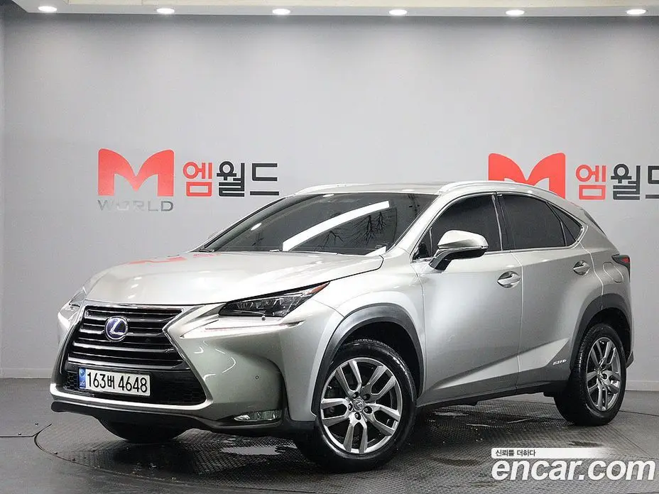 Lexus NX 2017 2.5 автомат (гидро), фото 2 Lexus NX 2017 2.5 автомат (гидро), фото 2
