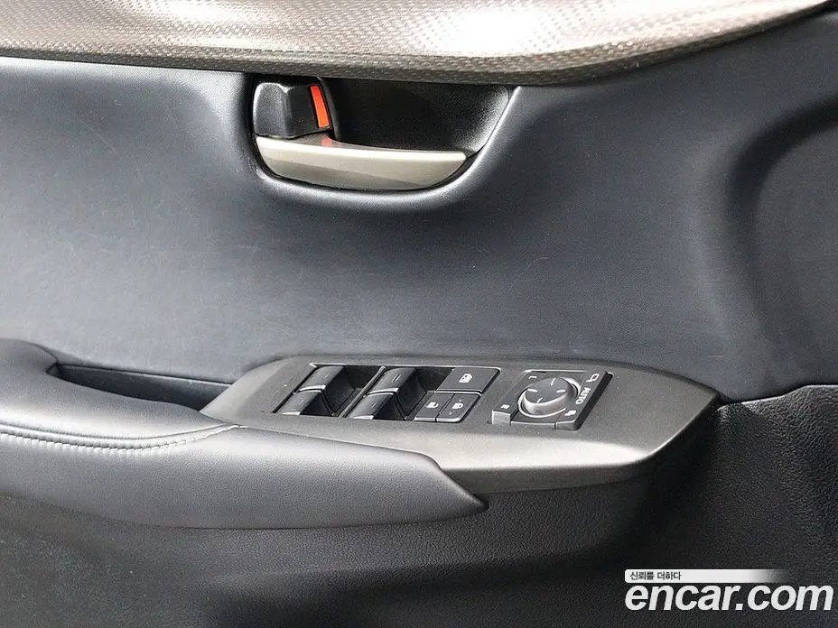 Lexus NX 2017 2.5 автомат (гидро), фото 14 Lexus NX 2017 2.5 автомат (гидро), фото 14