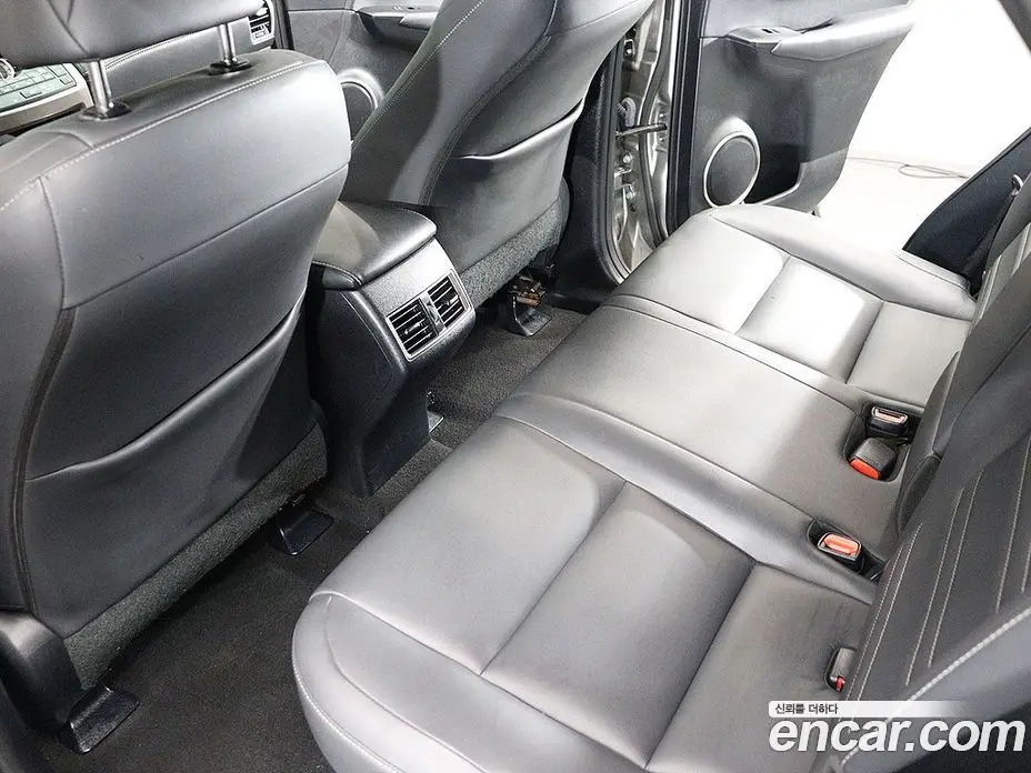 Lexus NX 2017 2.5 автомат (гидро), фото 16 Lexus NX 2017 2.5 автомат (гидро), фото 16