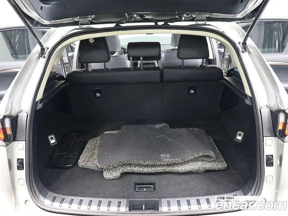 Lexus NX 2017 2.5 автомат (гидро), фото 18 Lexus NX 2017 2.5 автомат (гидро), фото 18