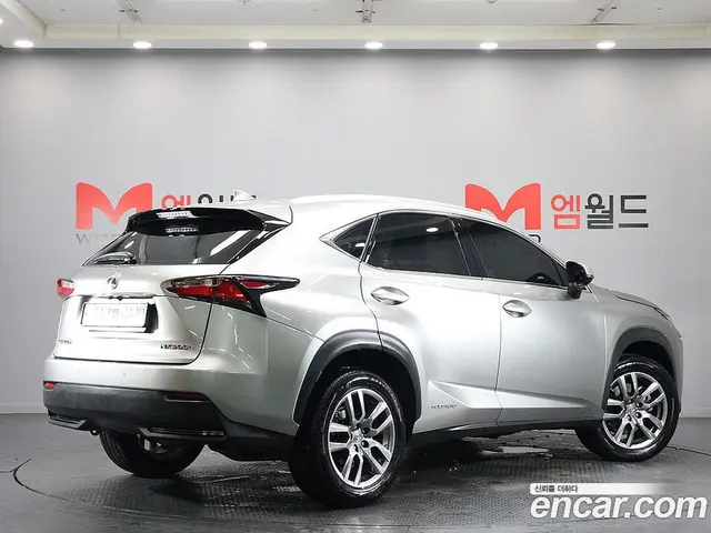 Lexus NX 2017 2.5 автомат (гидро), миниатюра 3 Lexus NX 2017 2.5 автомат (гидро), миниатюра 3