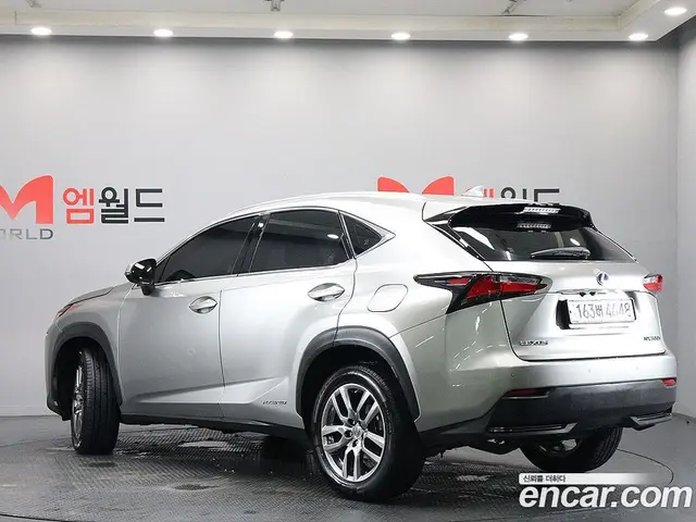 Lexus NX 2017 2.5 автомат (гидро), миниатюра 4 Lexus NX 2017 2.5 автомат (гидро), миниатюра 4