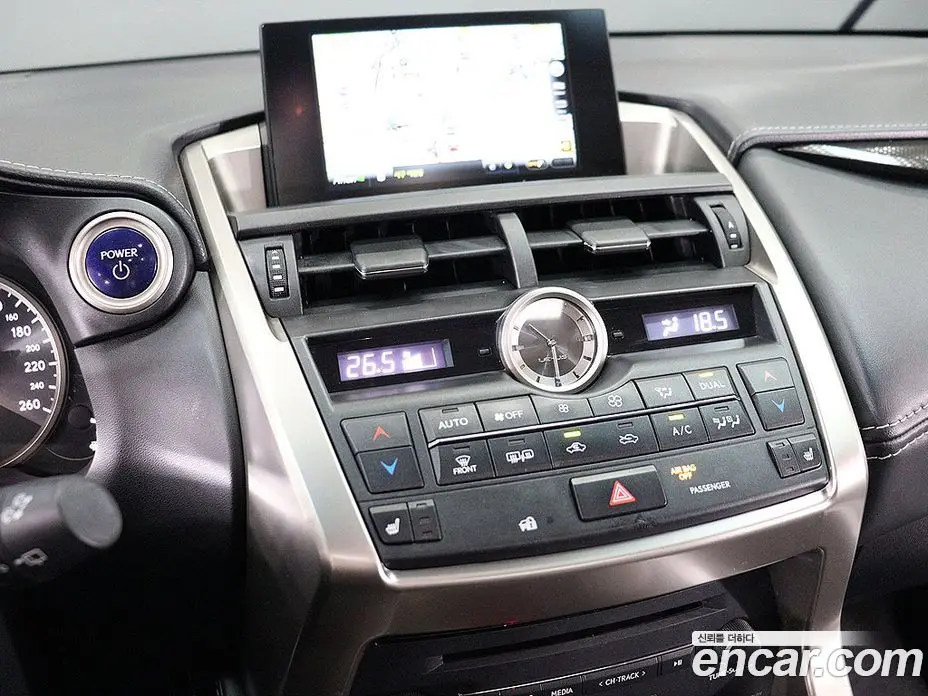 Lexus NX 2017 2.5 автомат (гидро), фото 7 Lexus NX 2017 2.5 автомат (гидро), фото 7
